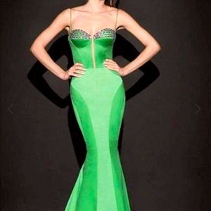 Tarik Ediz - Sculpted Seamed Gown 92488